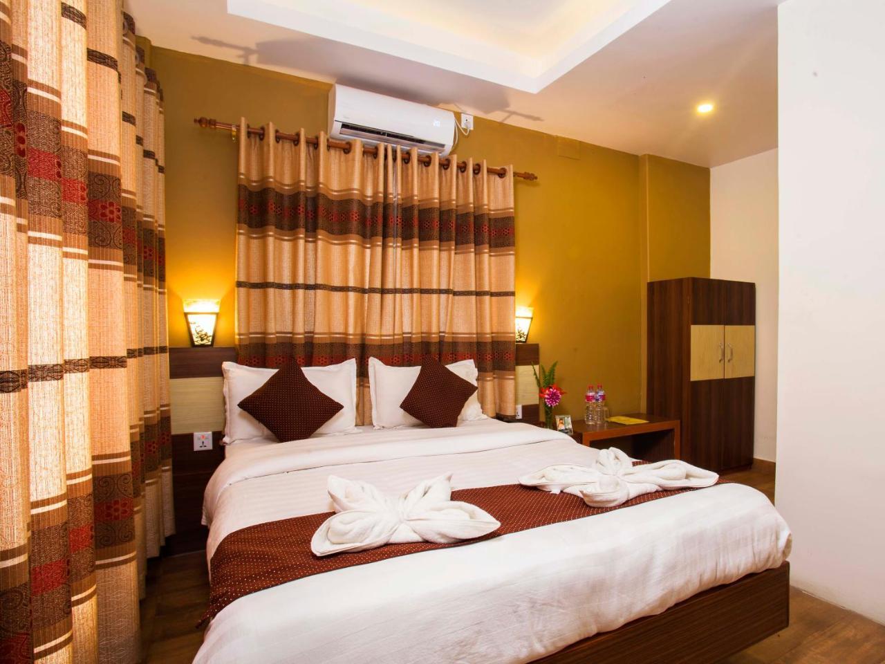 Hotel Trip Pokhara Exterior photo